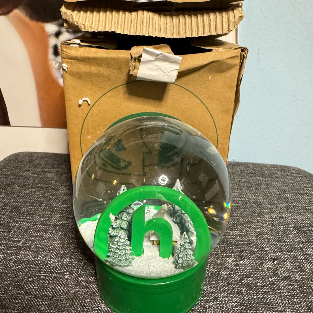 Hidden NY Snow Globe